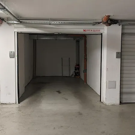 Lux 2 With Garage Апартамент *